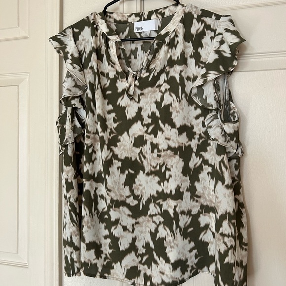 Nordstrom Rack Olive and Cream Patterned Top - Picture 2 of 2